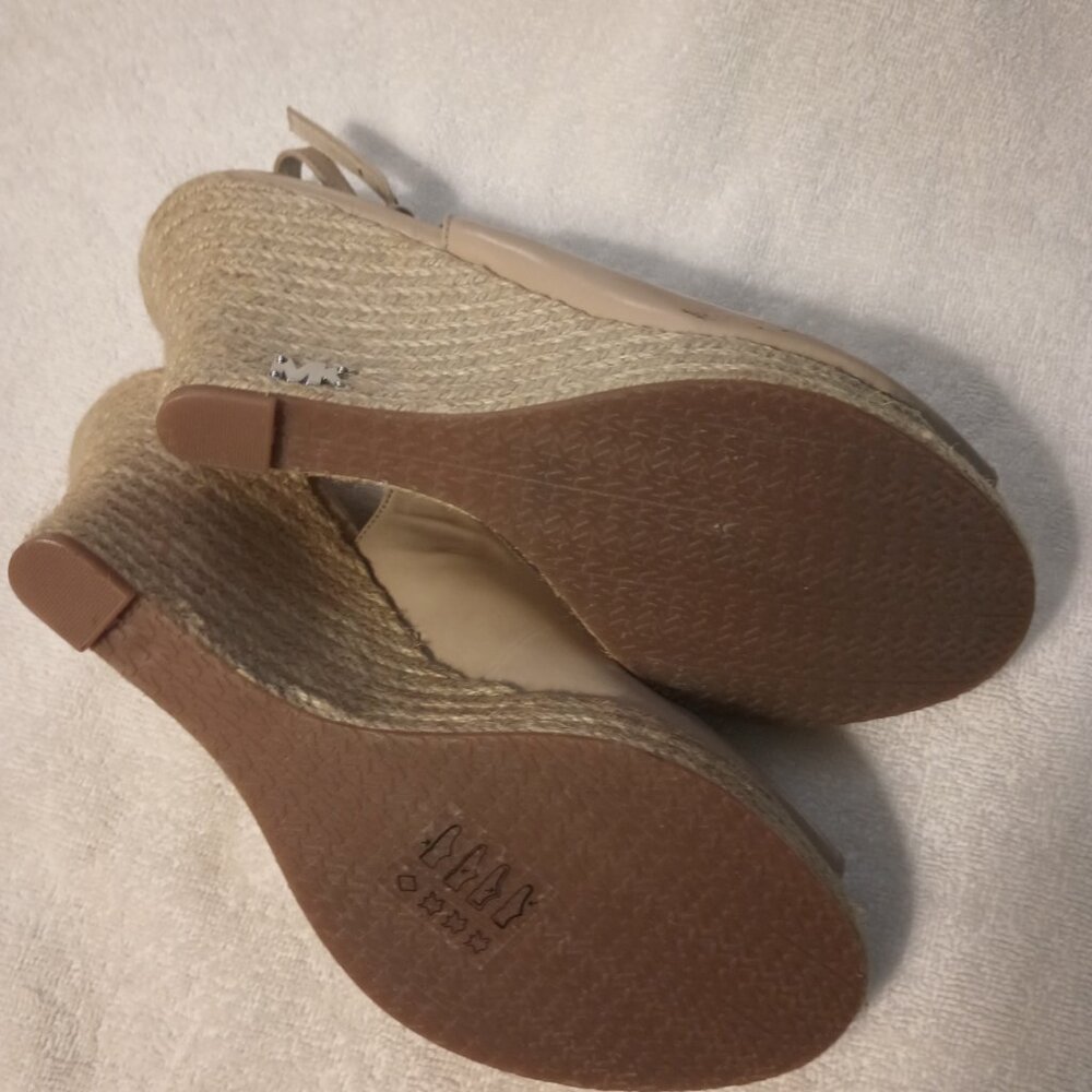 Michael Kors Peep-toe wedge heel slingback sandals. - Picture 4 of 4